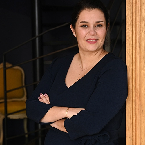 Photo de Ma&icirc;tre Laura  LUCQUET